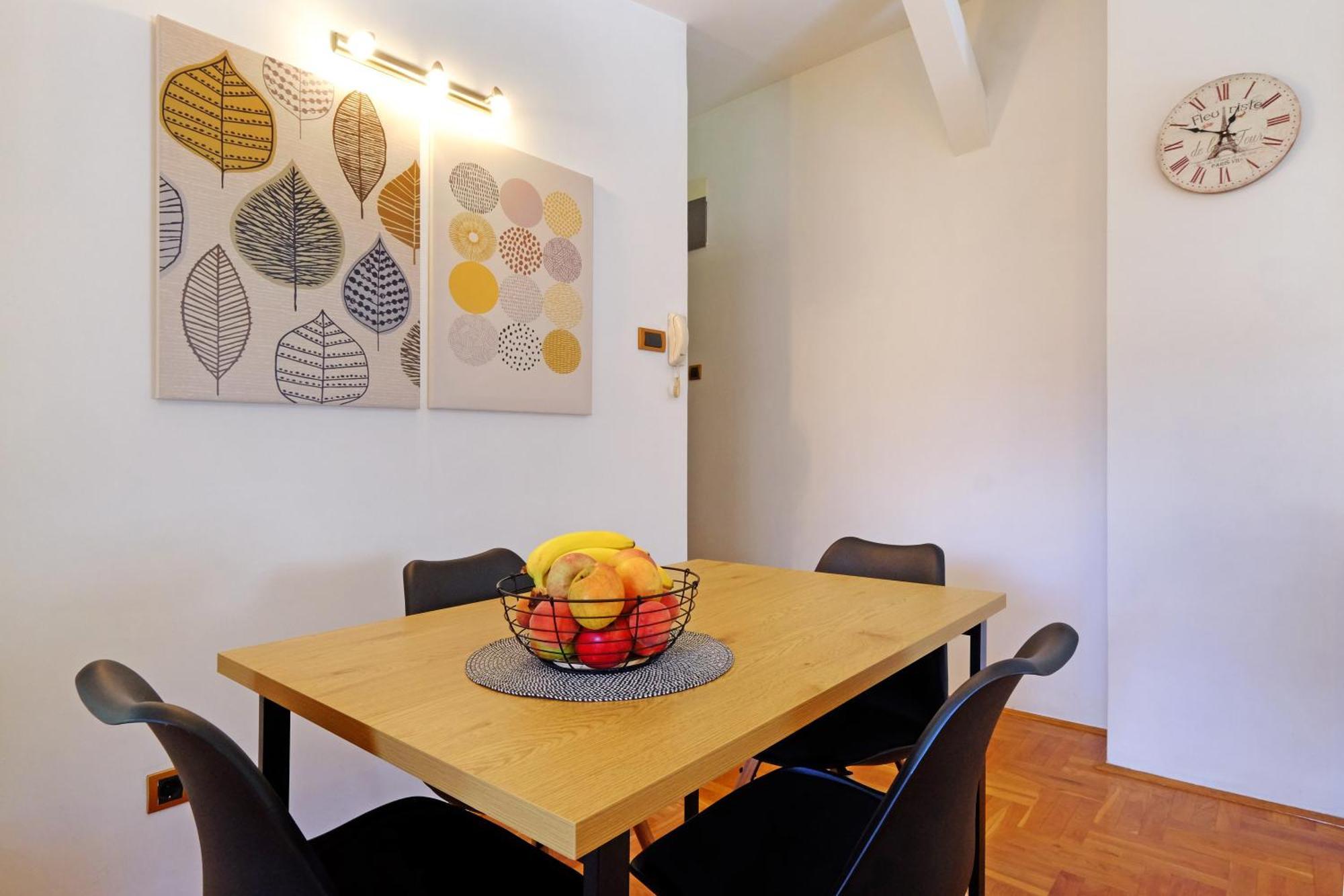 Red Tree Apartment Belgrado Exterior foto