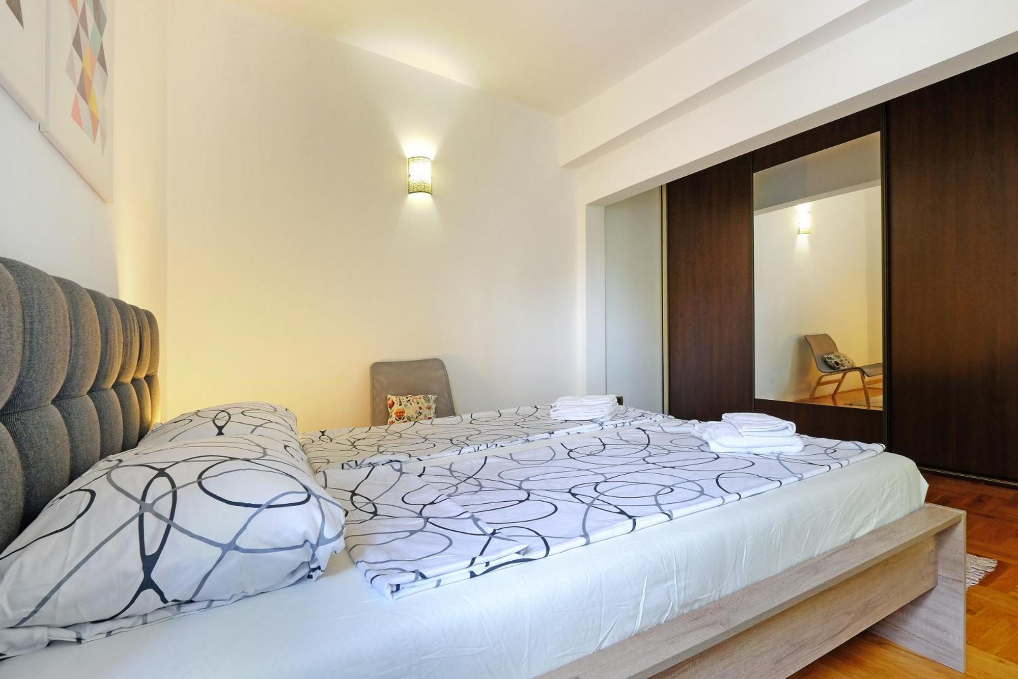Red Tree Apartment Belgrado Exterior foto