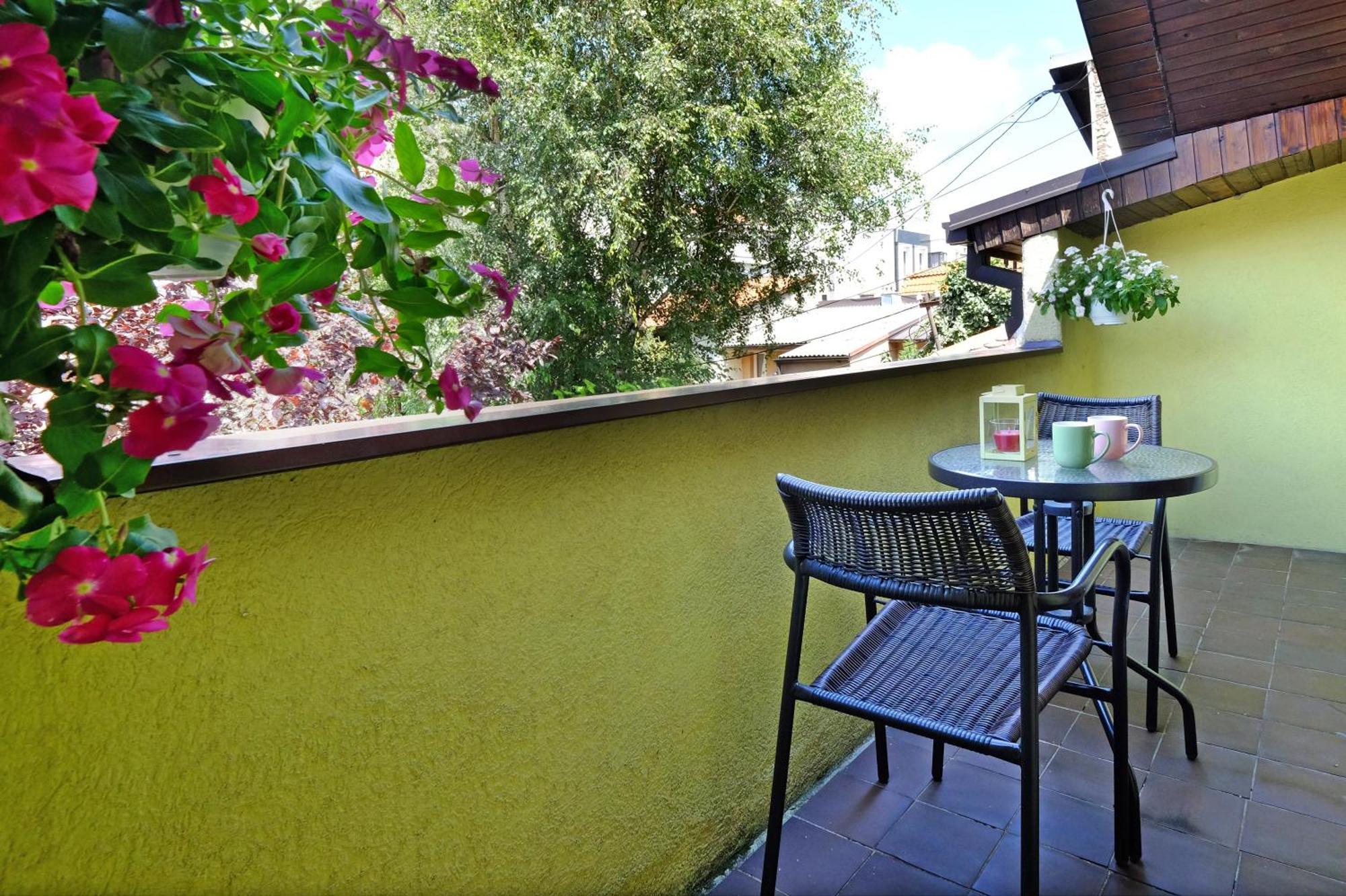 Red Tree Apartment Belgrado Exterior foto